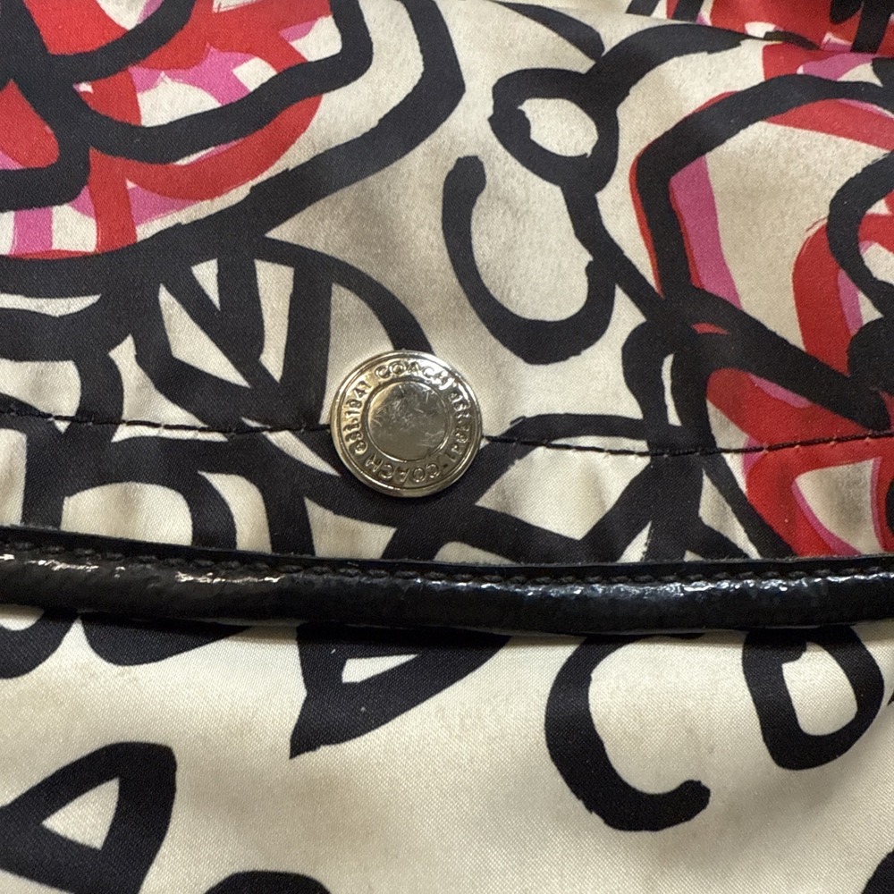 COACH‎ Graffiti Kyra Poppy Black White Red Sateen Shoulder Crossbody Bag F16864 - Picture 3 of 11